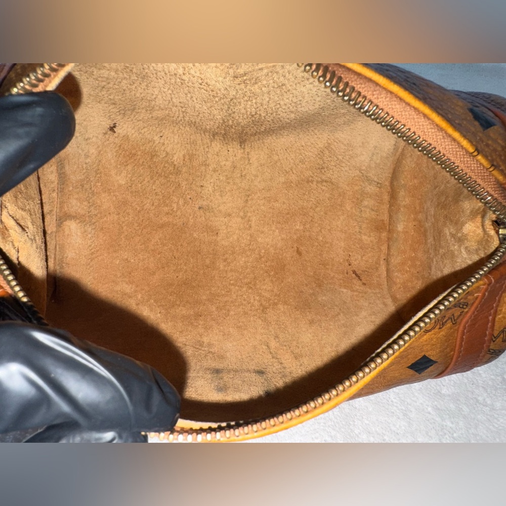 MCM Vintage Visetos Crossbody bag. Made in Germany. - Picture 9 of 15